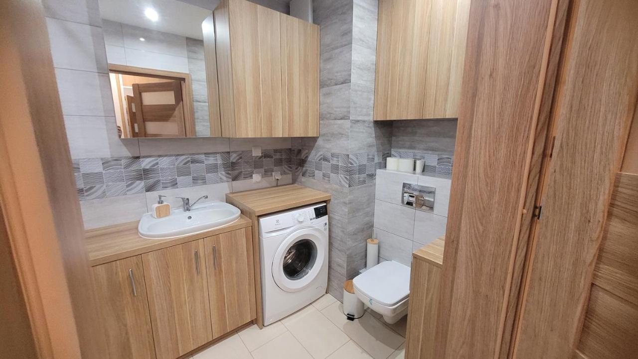 Queen Apartament Centrum Z Garazem Миньск-Мазовецки Экстерьер фото
