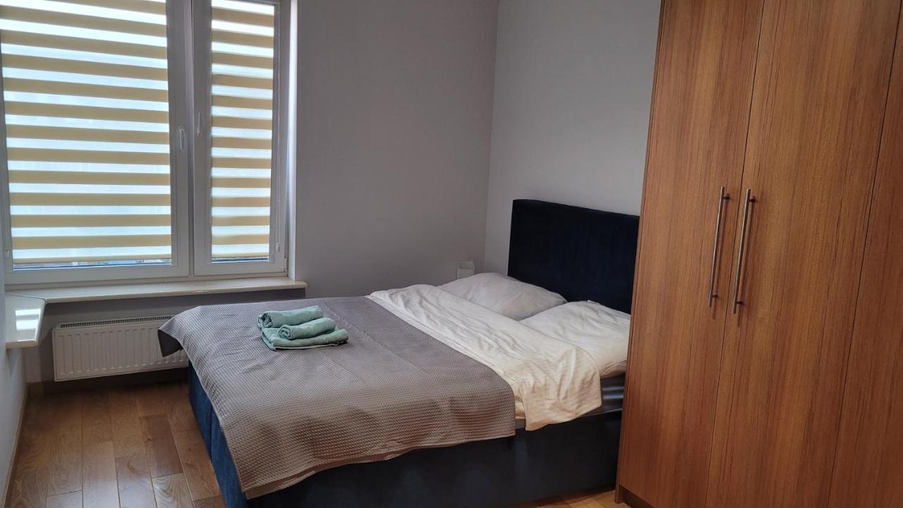 Queen Apartament Centrum Z Garazem Миньск-Мазовецки Экстерьер фото